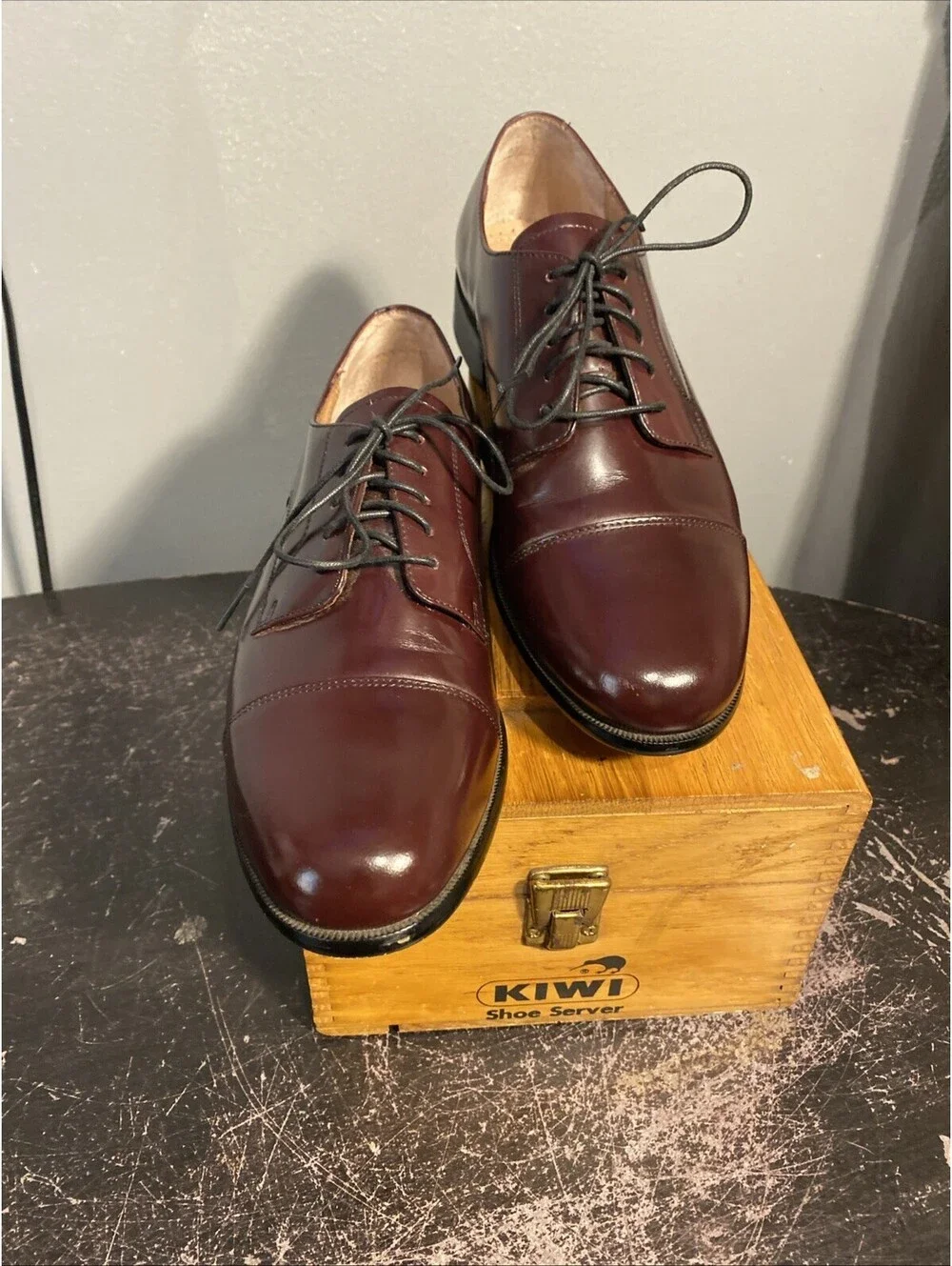 Bostonian 25039 First Flex Burgundy Leather Cap Toe Dress Shoe Men’s Size 8